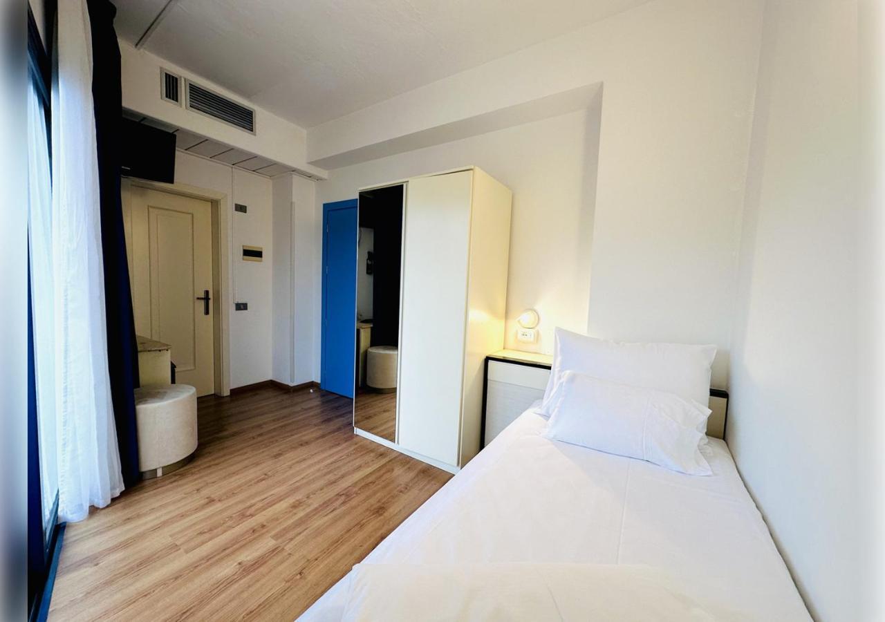 Hi Hotels Riva Del Garda Riva del Garda Exterior foto